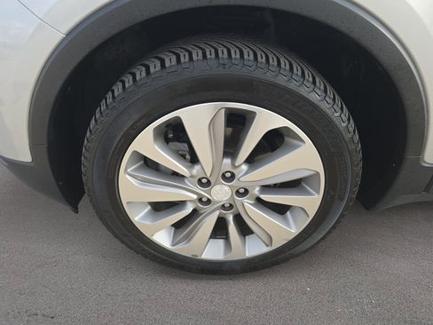 Used 2020 Buick Encore Preferred w/ Safety Package image 22