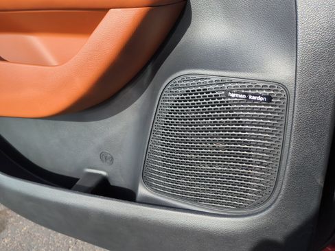 New 2026 Chrysler Pacifica Pinnacle image 27