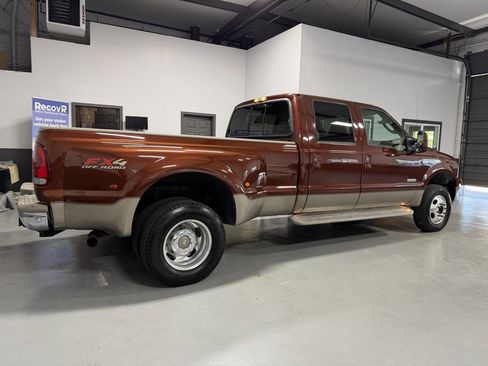 Used 2007 Ford F350 King Ranch image 3