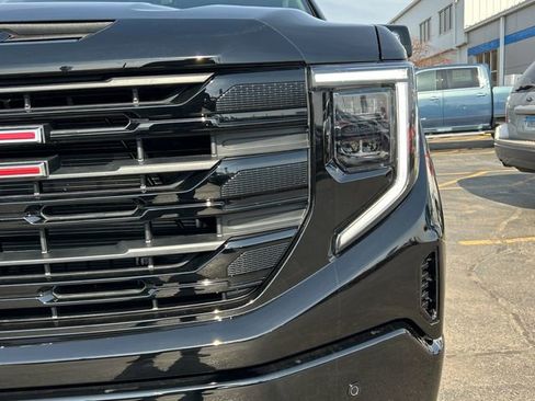 New 2026 GMC Sierra 1500 Elevation w/ Elevation Premium Package AWD/4WD image 4