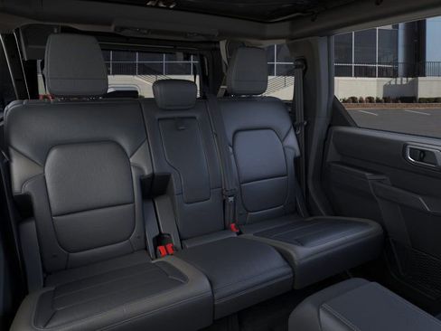 New 2025 Ford Bronco Outer Banks image 11