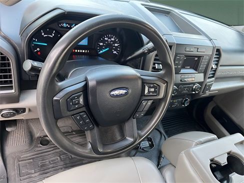 Used 2019 Ford F550 4x4 Regular Cab Super Duty image 10