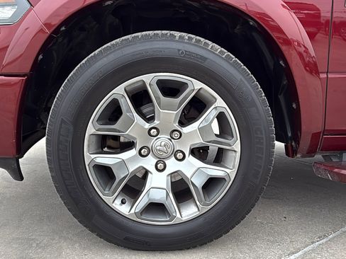 Used 2018 RAM 1500 Limited image 32