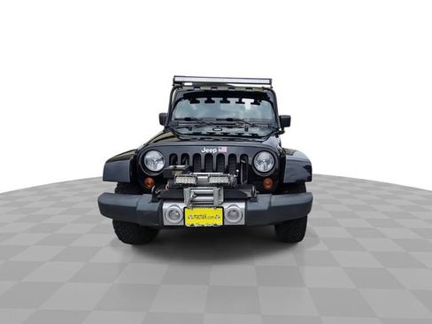 Used 2009 Jeep Wrangler Unlimited Sahara w/ Dual Top Group AWD/4WD image 3