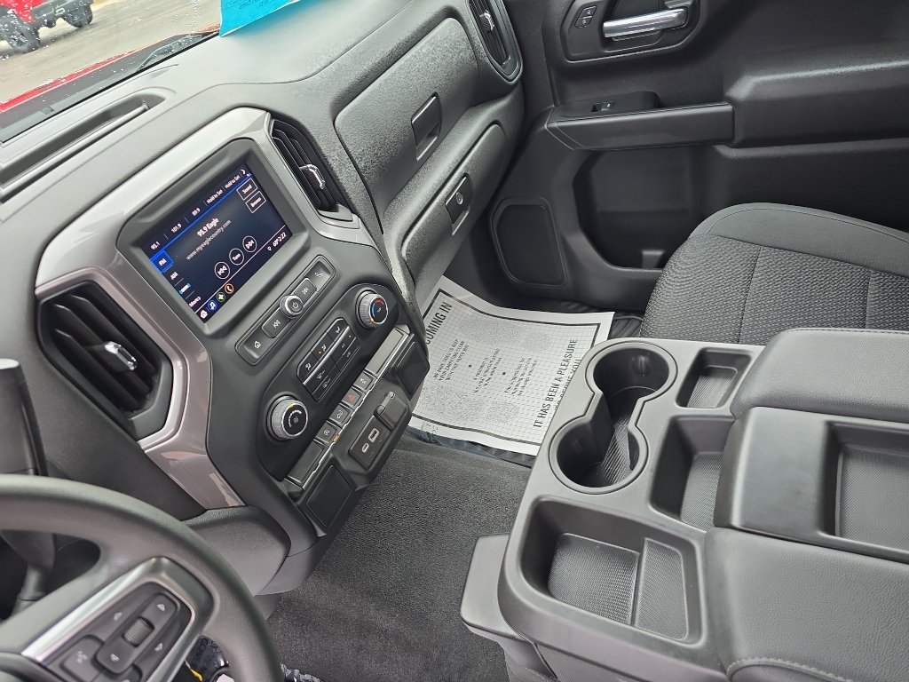 Used 2022 Chevrolet Silverado 1500 Custom w/ Safety Confidence Package AWD/4WD image 18