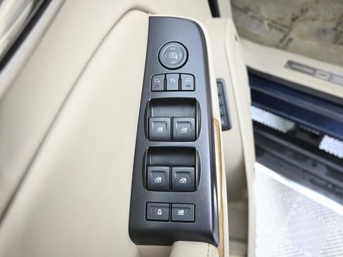 Used 2017 GMC Yukon Denali image 20