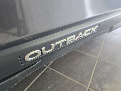 Used 2019 Subaru Outback 2.5i Premium image 34