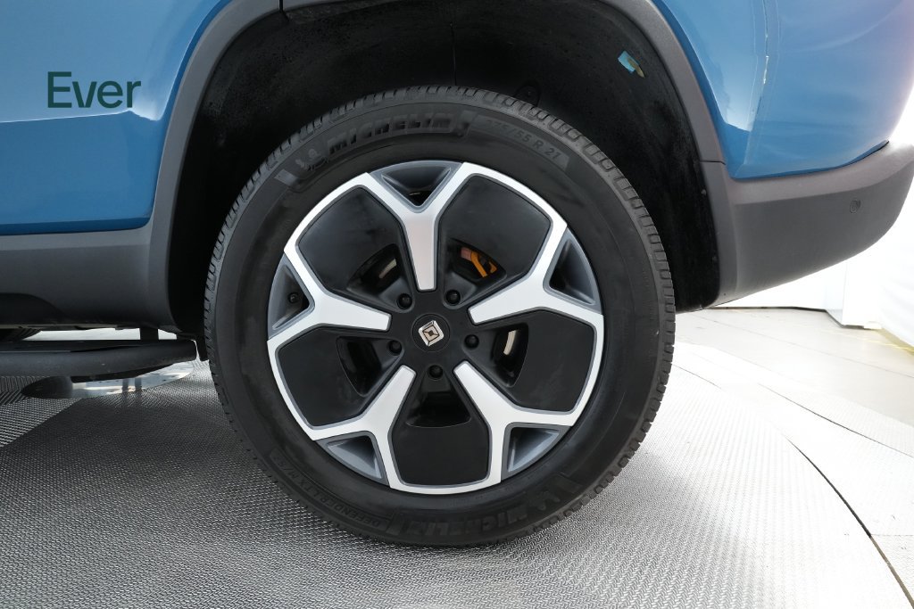 Used 2023 Rivian R1S Launch Edition Quad AWD/4WD image 9