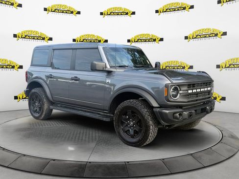 Used 2025 Ford Bronco Big Bend w/ Black Diamond Package AWD/4WD image 7