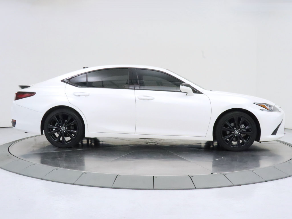 Used 2022 Lexus ES 300h w/ Premium Package FWD image 6