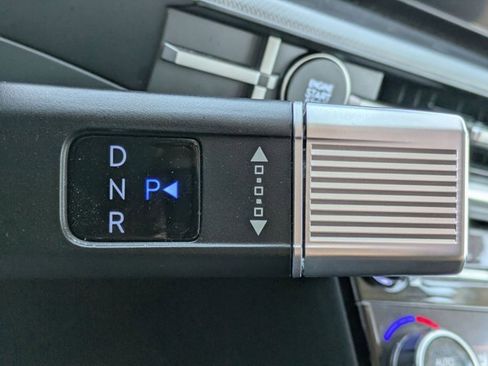 Used 2025 Hyundai Santa Fe SEL image 11