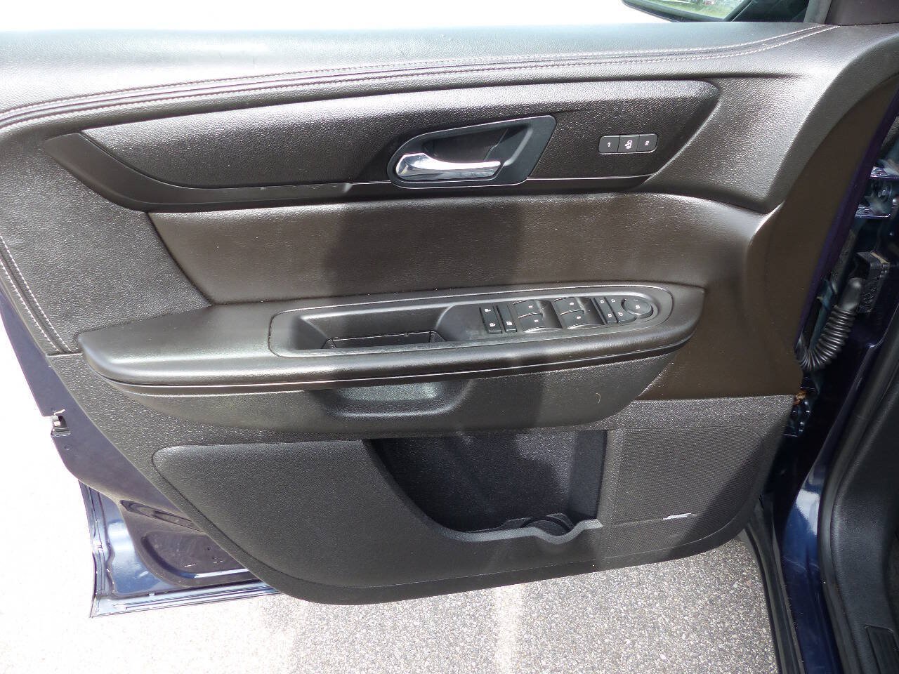Used 2017 Chevrolet Traverse LT AWD/4WD image 18