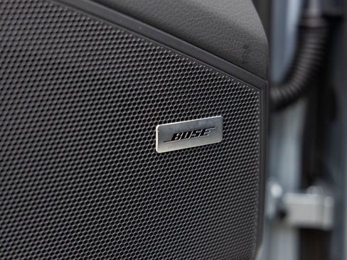 Certified 2025 Porsche Cayenne image 24