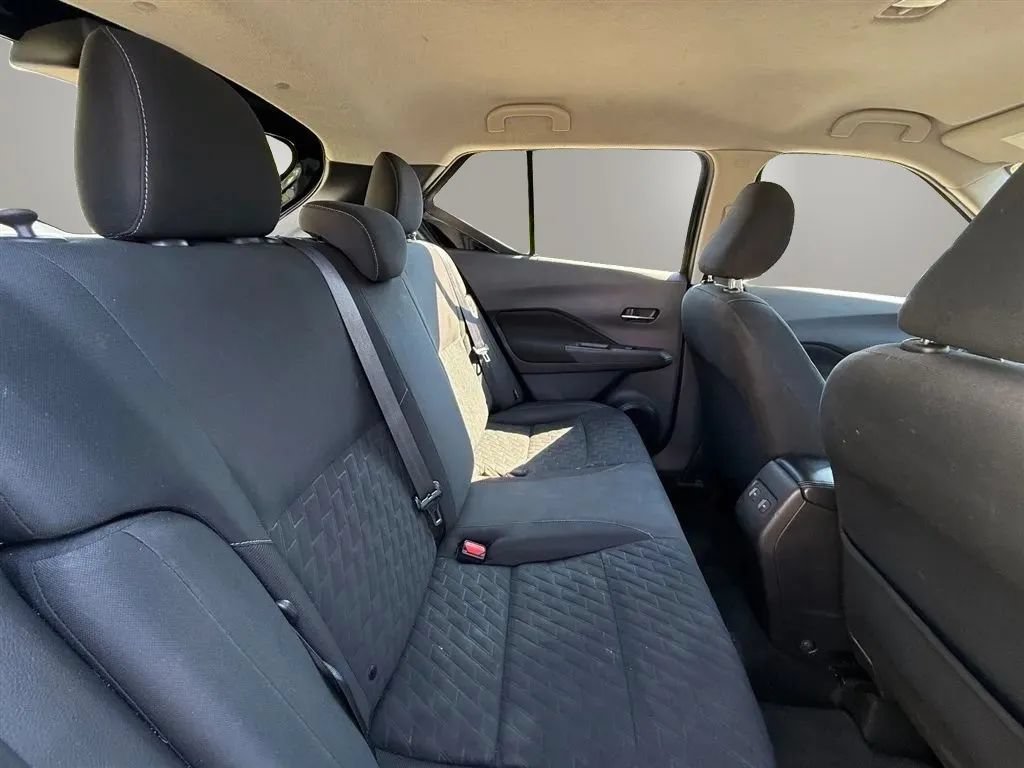Used 2021 Nissan Kicks SV FWD image 20