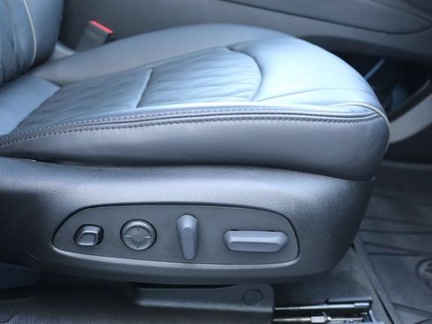 Used 2023 Buick Enclave Avenir w/ Avenir Technology Package AWD/4WD image 26