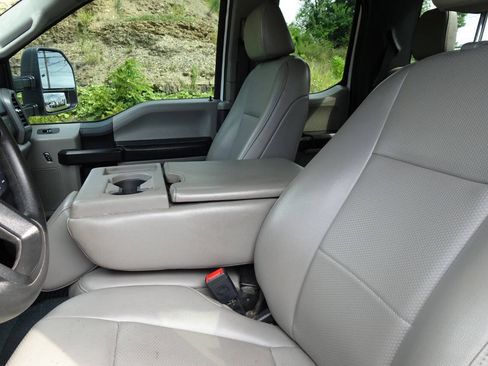 Used 2020 Ford F250 XL w/ STX Appearance Package AWD/4WD image 19