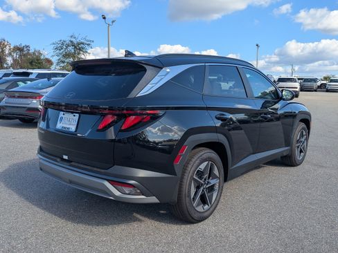 New 2026 Hyundai Tucson SEL image 3