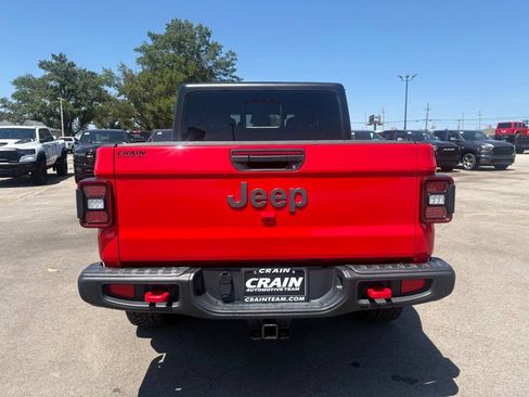 Used 2026 Jeep Gladiator Rubicon AWD/4WD image 6