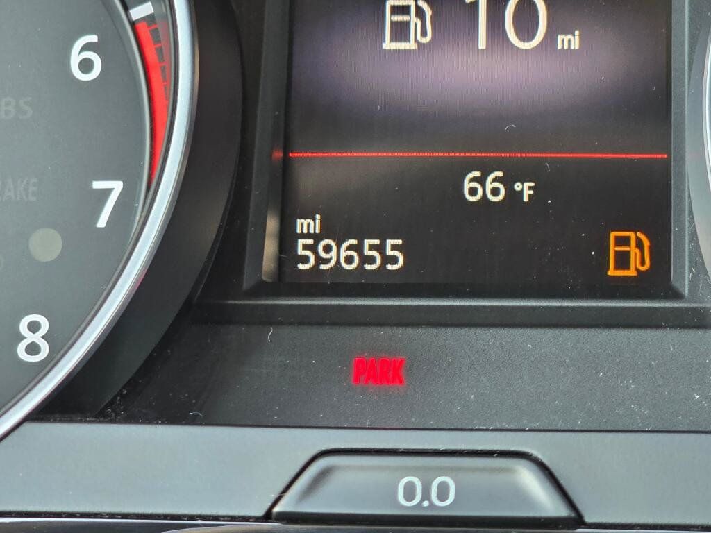 Used 2018 Volkswagen GTI S FWD image 31