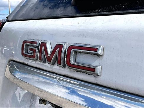 Used 2022 GMC Terrain SLT w/ Tech Package image 31