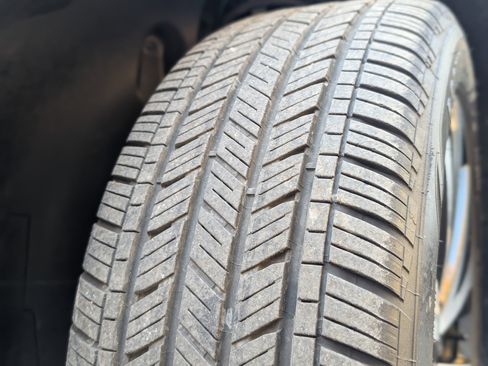 Used 2024 Volkswagen Taos SE image 36