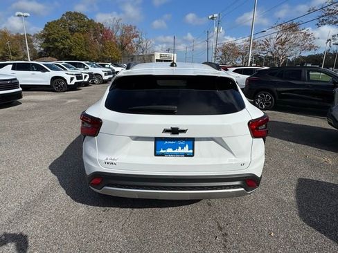 New 2026 Chevrolet Trax LT w/ Driver Confidence Package image 6