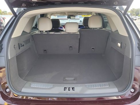 Certified 2025 Lincoln Nautilus Premier image 7