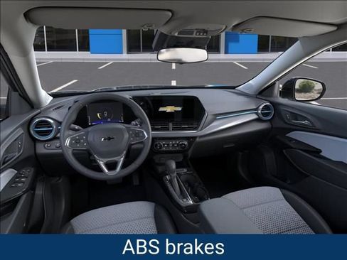 New 2026 Chevrolet Trax LT w/ Driver Confidence Package FWD image 17