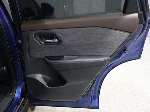 Used 2022 Nissan Rogue SV image 21