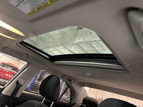 Used 2011 Toyota Corolla S image 20