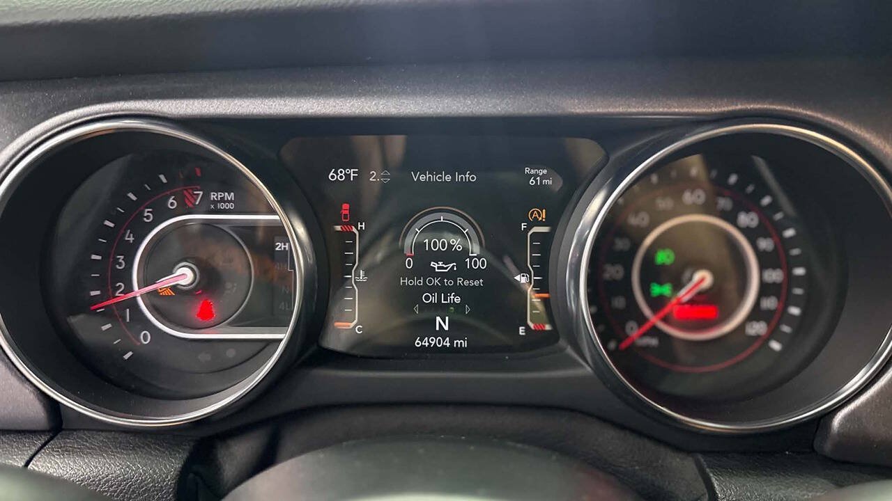 Used 2021 Jeep Gladiator Mojave w/ Cold Weather Group AWD/4WD image 14