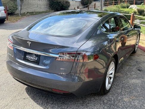 Used 2017 Tesla Model S 90D AWD/4WD image 2