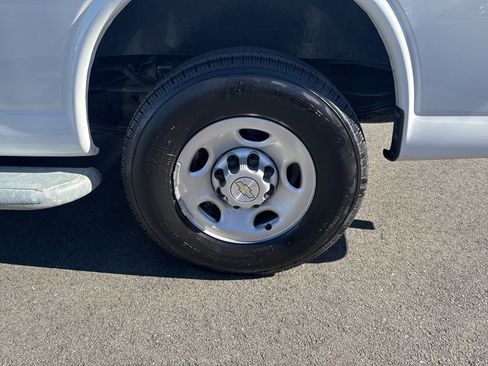 Used 2023 Chevrolet Express 2500 w/ Driver Convenience Package image 26