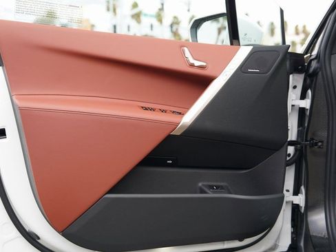 New 2026 BMW iX xDrive60 image 37