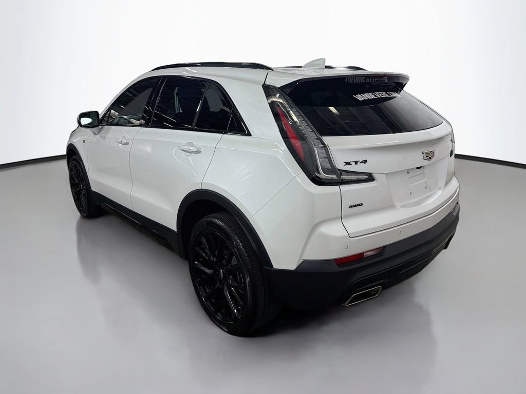 Used 2022 Cadillac XT4 Sport w/ LPO, Onyx Lite Package AWD/4WD image 7