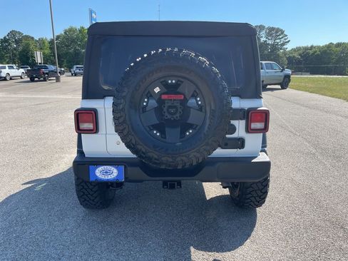 Used 2019 Jeep Wrangler Unlimited Sport S AWD/4WD image 4