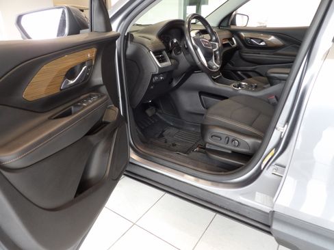 Used 2019 GMC Terrain SLE w/ Driver Convenience Package AWD/4WD image 8