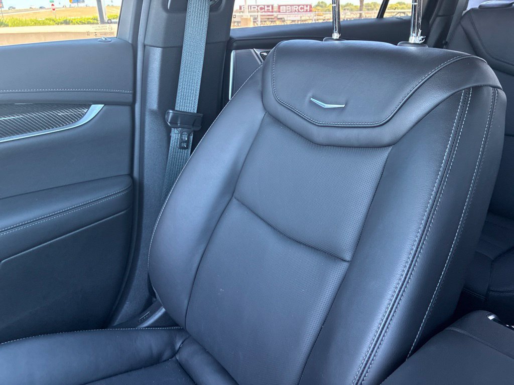 Used 2025 Cadillac XT6 Sport w/ Technology Package AWD/4WD image 12