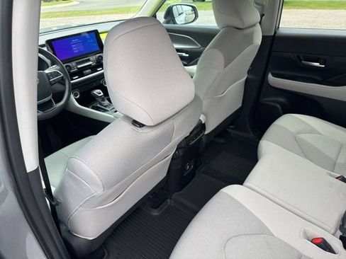 Used 2025 Toyota Grand Highlander FWD image 22