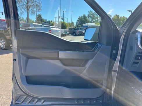 Used 2022 Ford F150 XLT w/ Equipment Group 302A High image 15