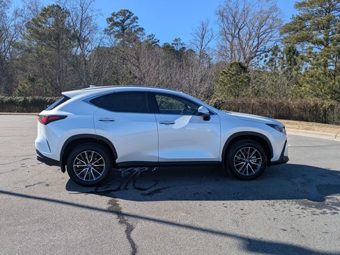 Used 2024 Lexus NX 250 NX 250 Premium image 4