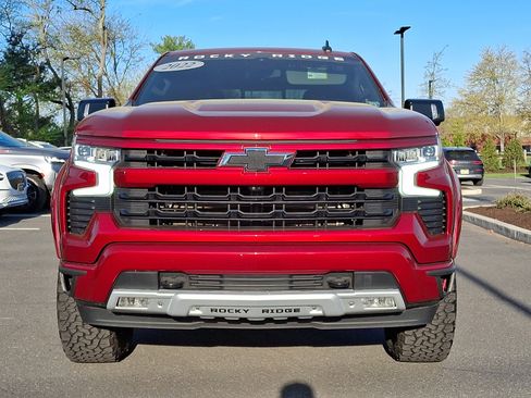 Used 2022 Chevrolet Silverado 1500 RST image 2