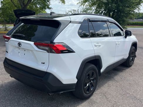 Used 2020 Toyota RAV4 LE image 3