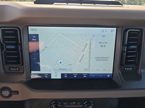 Used 2024 Ford Bronco Wildtrak image 18