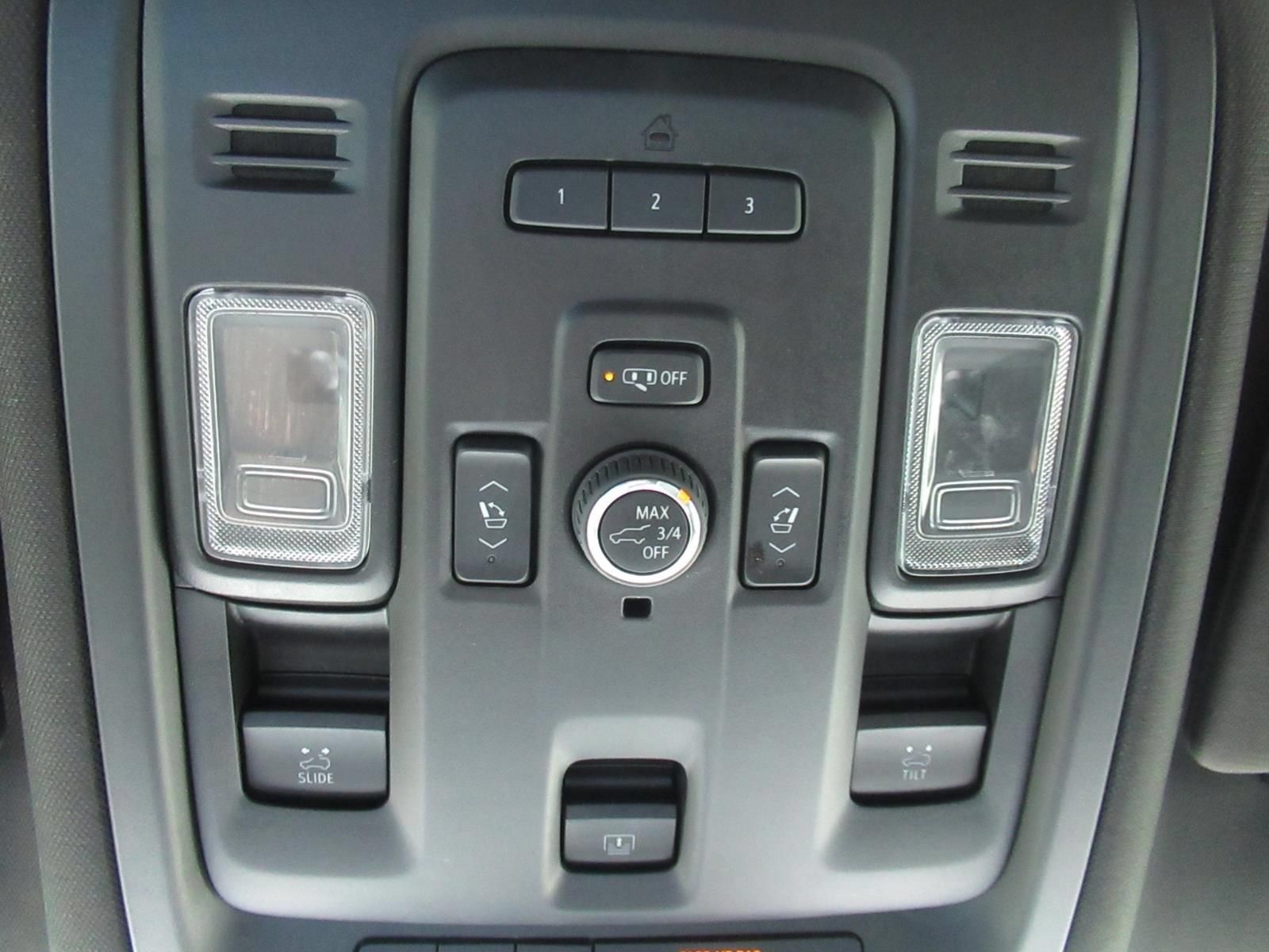 Used 2023 Cadillac Escalade Premium Luxury w/ LPO, Radiant Package AWD/4WD image 32