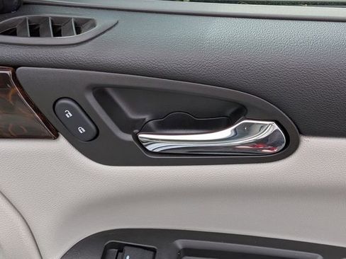 Used 2016 Chevrolet Impala Limited LS FWD image 30