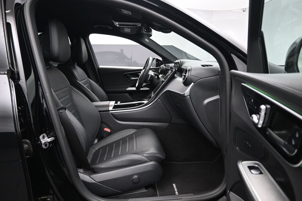 Used 2023 Mercedes-Benz GLC 300 image 26