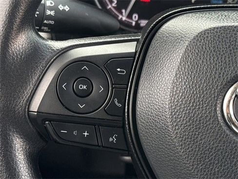 Used 2025 Toyota RAV4 XLE image 14