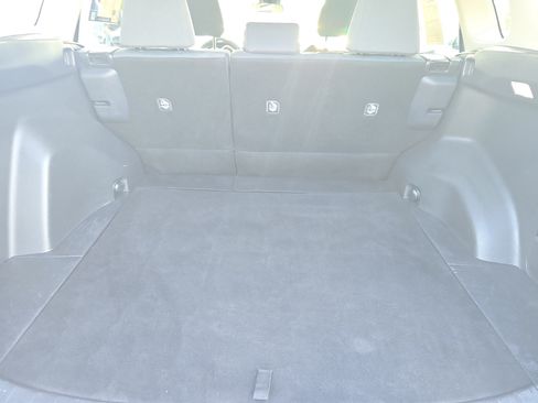 Used 2025 Toyota RAV4 XLE FWD image 12