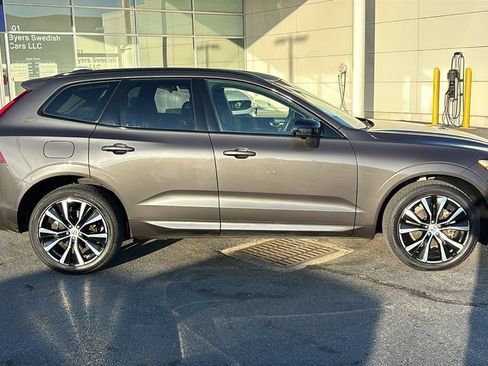 Used 2024 Volvo XC60 B5 Plus w/ Climate Package AWD/4WD image 26